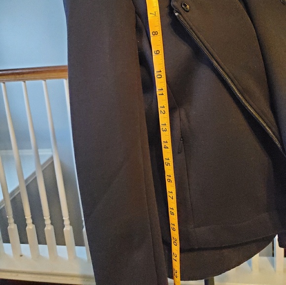 Jacket - Picture 3 of 6